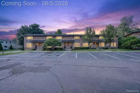 1035 N Old Woodward Ave #1, Birmingham, MI 48009