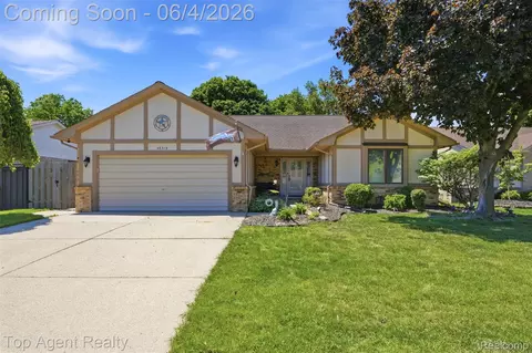 46519 Donahue Ave, Macomb, MI 48044