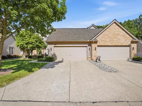 52088 Southview Rdg, Macomb, MI 48042