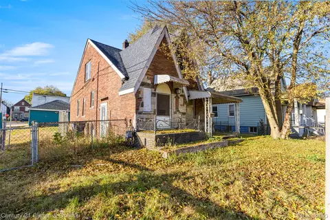 64 E Cicotte St, River Rouge, MI 48218