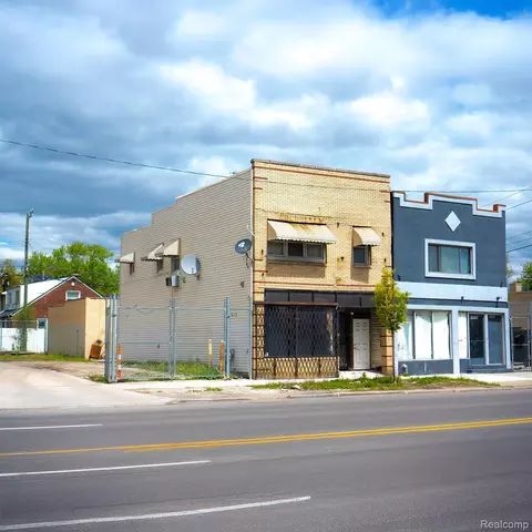19510 W Warren Ave, Detroit, MI 48228
