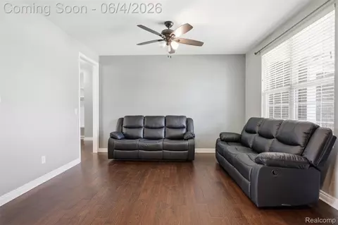 Living - 16308 Adelaide Dr, Macomb, MI 48044 photo 4 of 4