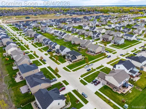 View/Area - 16308 Adelaide Dr, Macomb, MI 48044 photo 14 of 15