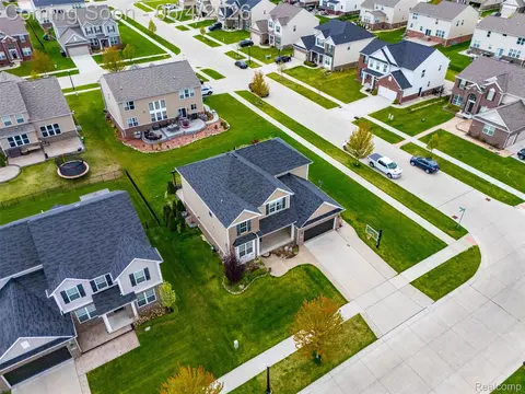 View/Area - 16308 Adelaide Dr, Macomb, MI 48044 photo 6 of 15