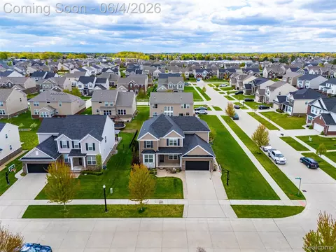 View/Area - 16308 Adelaide Dr, Macomb, MI 48044 photo 4 of 15