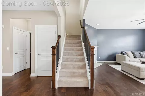 Entry Way - 16308 Adelaide Dr, Macomb, MI 48044 photo 3 of 4