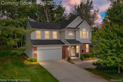 2480 Burleigh St, West Bloomfield, MI 48324