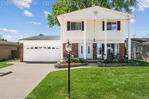 11134 Fairway Dr, Sterling Heights, MI 48312