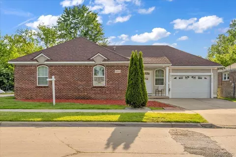 3260 Isabelle St, Inkster, MI 48141