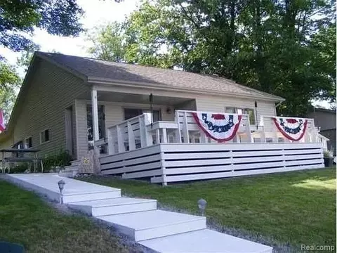 4181 S Oak Dr, Billings, MI 48612