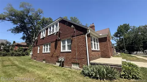 17403 Quincy St, Detroit, MI 48221