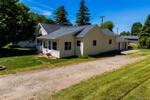 106 Washington St, Attica, MI 48412