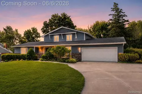 36275 Congress Rd, Farmington, MI 48335