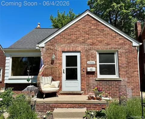 23110 Forest St, Oak Park, MI 48237
