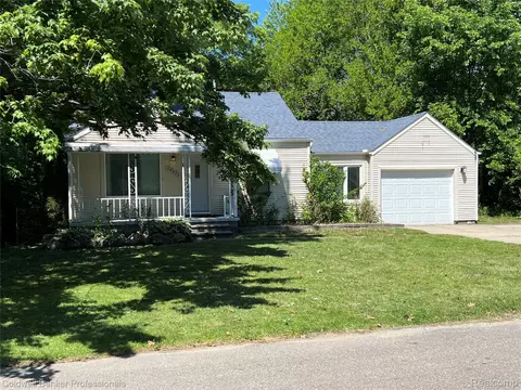 19925 Negaunee, Redford, MI 48240