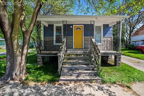 701 11th St, Bay City, MI 48708