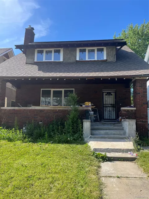 76 Florence St, Highland Park, MI 48203