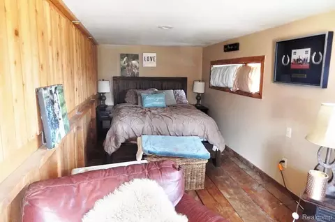 Bedroom - 4441 Mack Rd, Oceola, MI 48855 photo 1 of 1