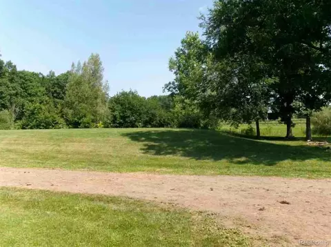 Exterior - 4441 Mack Rd, Oceola, MI 48855 photo 3 of 4