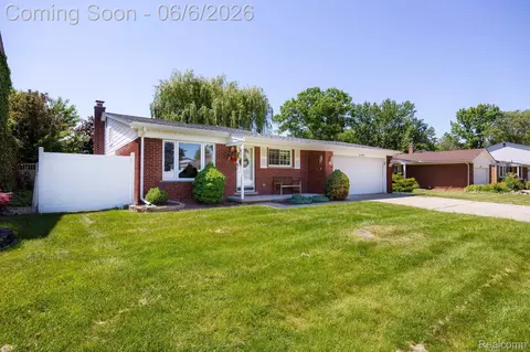 21076 Millbury Dr, Woodhaven, MI 48183