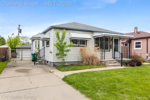 5659 Lathers St, Garden City, MI 48135