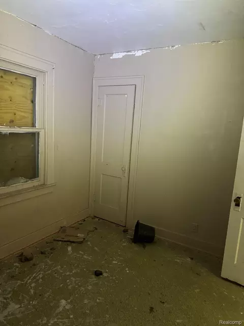 722 E Ridgeway Ave, Flint, MI 48505 photo 5
