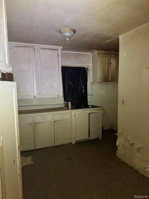 722 E Ridgeway Ave, Flint, MI 48505 photo 7