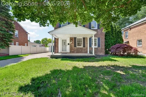 13171 Mercier St, Southgate, MI 48195