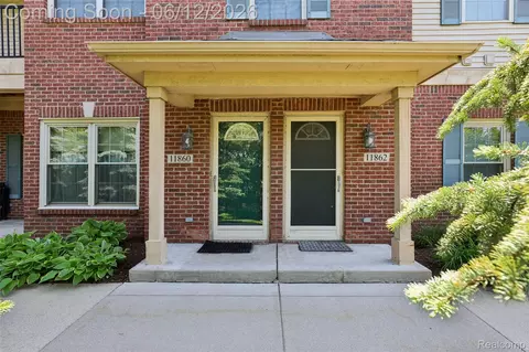 11862 Farmington Rd, Livonia, MI 48150