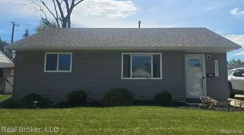 29521 Florence St, Garden City, MI 48135