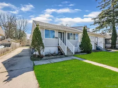 419 W 12 Mile Rd, Royal Oak, MI 48073