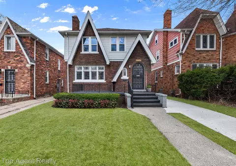 16204 Roselawn St, Detroit, MI 48221