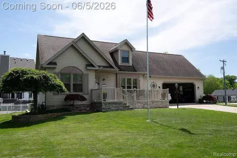 6321 Avenue B, La Salle, MI 48145