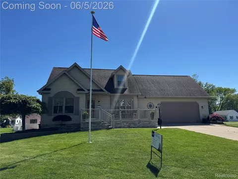 6321 Avenue B, La Salle, MI 48145