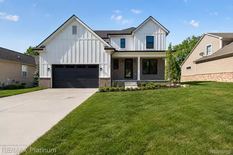 1309 Walloon Way, Orion, MI 48360