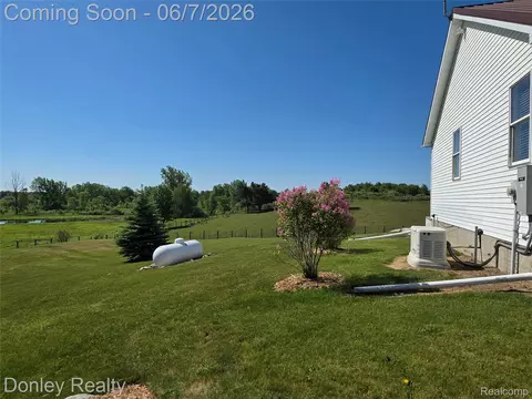 Exterior - 5121 Cotter Rd, Marlette, MI 48453 photo 5 of 6