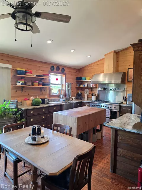 Kitchen - 5121 Cotter Rd, Marlette, MI 48453 photo 3 of 3