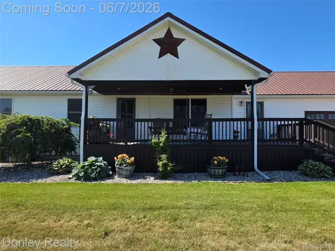 Exterior - 5121 Cotter Rd, Marlette, MI 48453 photo 2 of 6