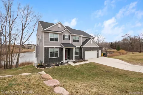 63770 Dequindre Rd, Washington, MI 48095