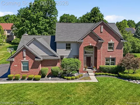 39466 Northwind Ct, Northville, MI 48167