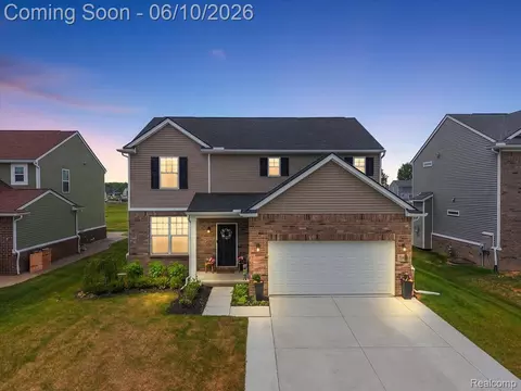71471 Julius Dr, Bruce Township, MI 48065