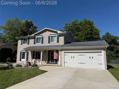 5302 Mill Wheel Dr, Grand Blanc, MI 48439