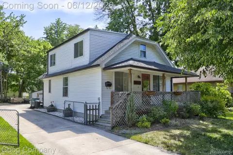 1564 Browning St, Ferndale, MI 48220