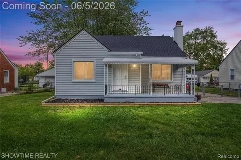 23101 Shakespeare Ave, Eastpointe, MI 48021