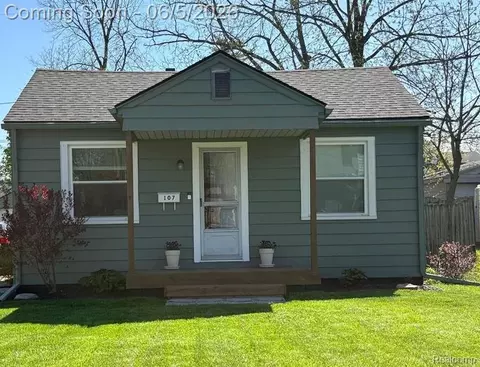 107 S Tilden Ave, Waterford, MI 48328
