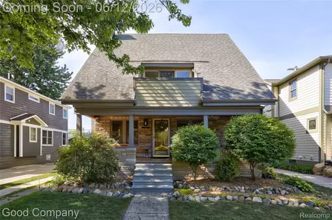 419 E 5th St, Royal Oak, MI 48067