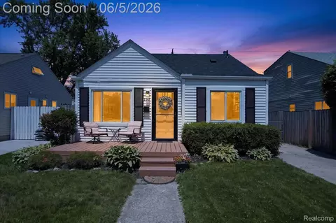 2217 Guthrie Ave, Royal Oak, MI 48067