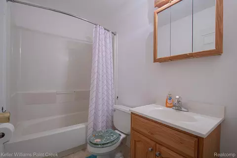 17501 Clarann St, Melvindale, MI 48122 photo 13