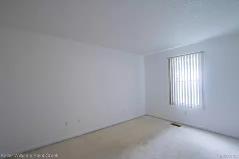 17501 Clarann St, Melvindale, MI 48122 photo 10