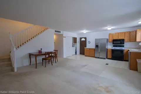 17501 Clarann St, Melvindale, MI 48122 photo 6